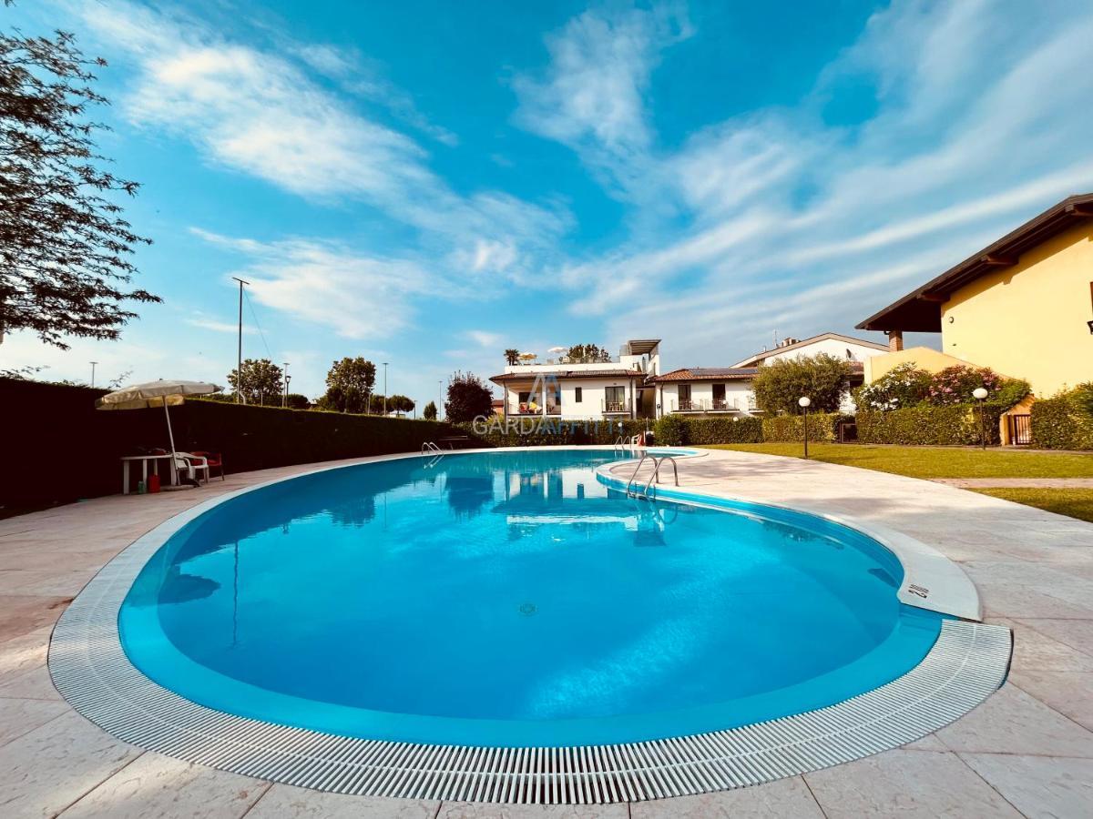 Artemide Apartment - A Soli 150M Dal Lago Di Garda سيرمِيوني المظهر الخارجي الصورة