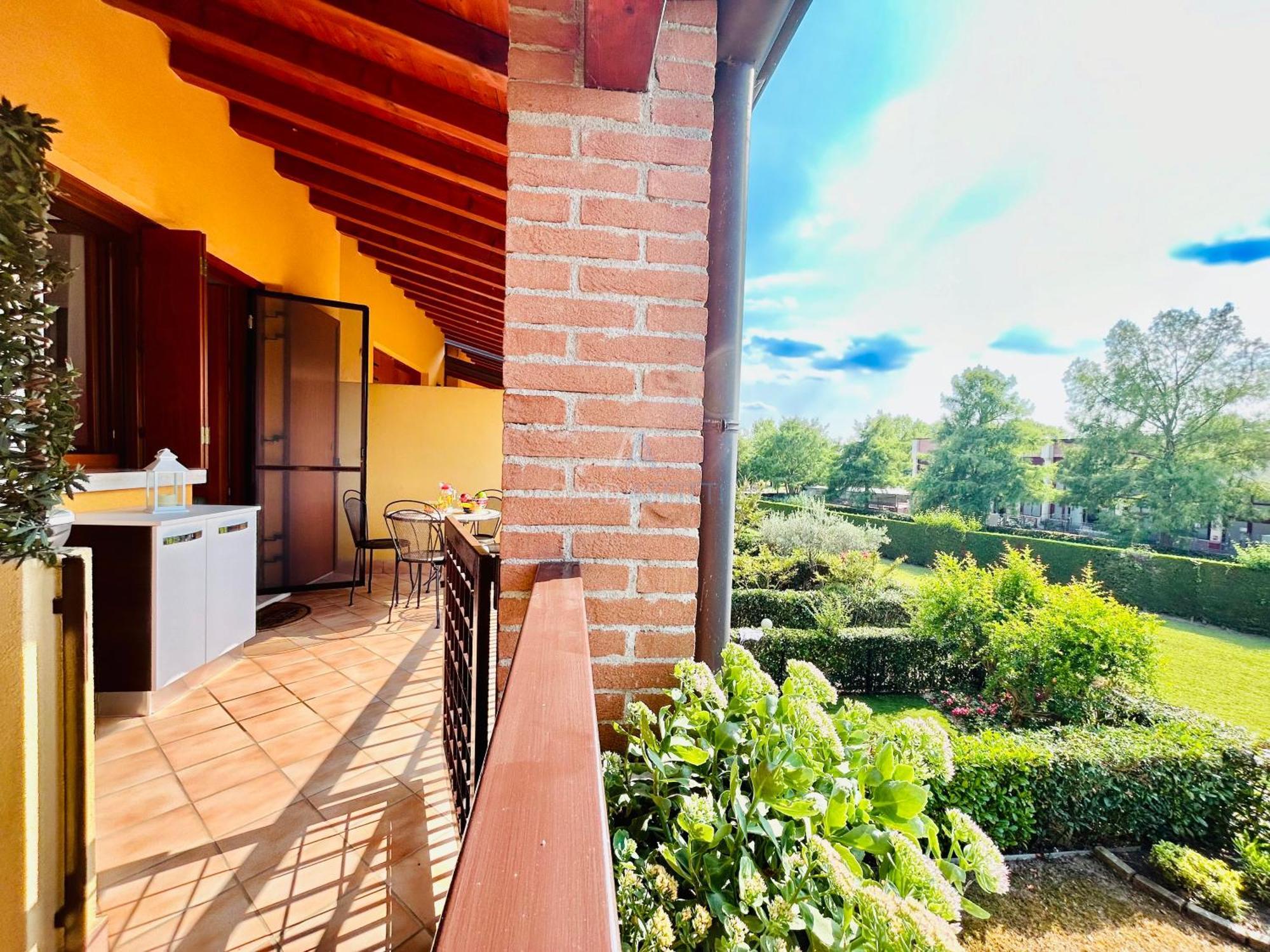 Artemide Apartment - A Soli 150M Dal Lago Di Garda سيرمِيوني المظهر الخارجي الصورة
