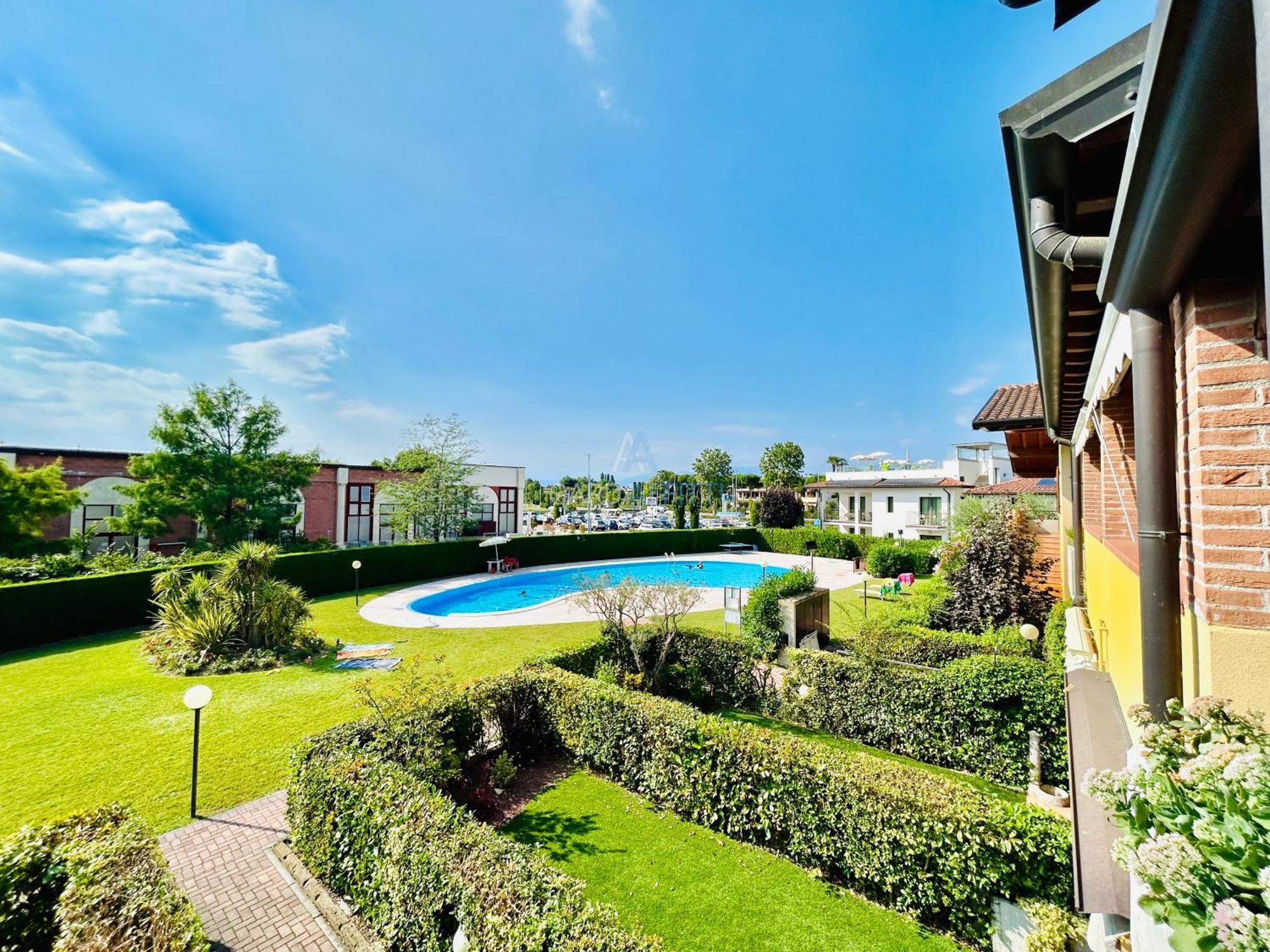 Artemide Apartment - A Soli 150M Dal Lago Di Garda سيرمِيوني المظهر الخارجي الصورة