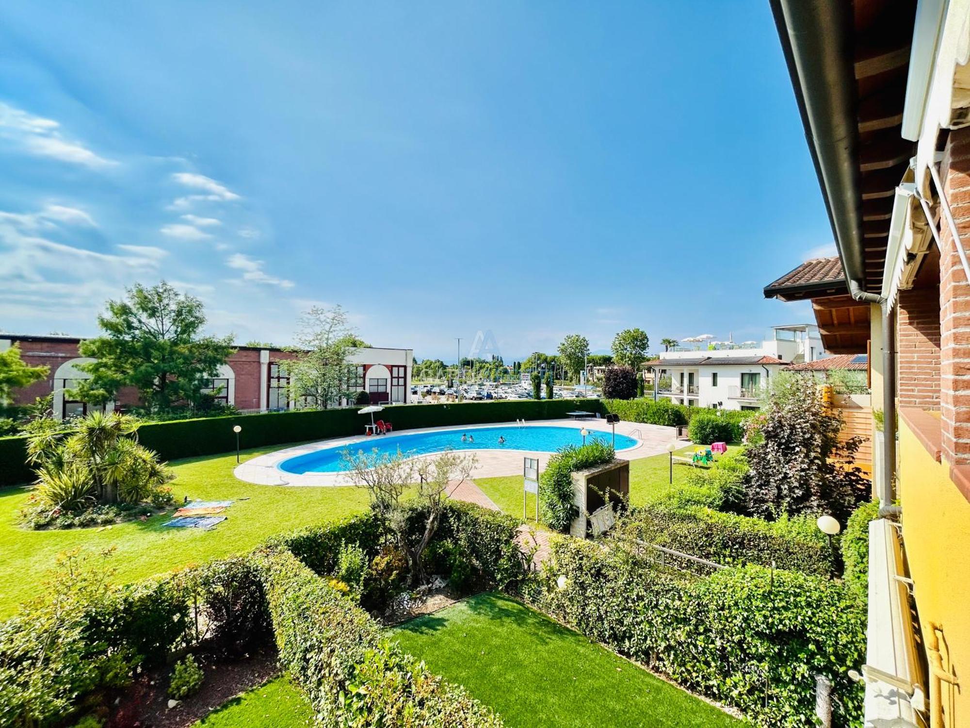 Artemide Apartment - A Soli 150M Dal Lago Di Garda سيرمِيوني المظهر الخارجي الصورة