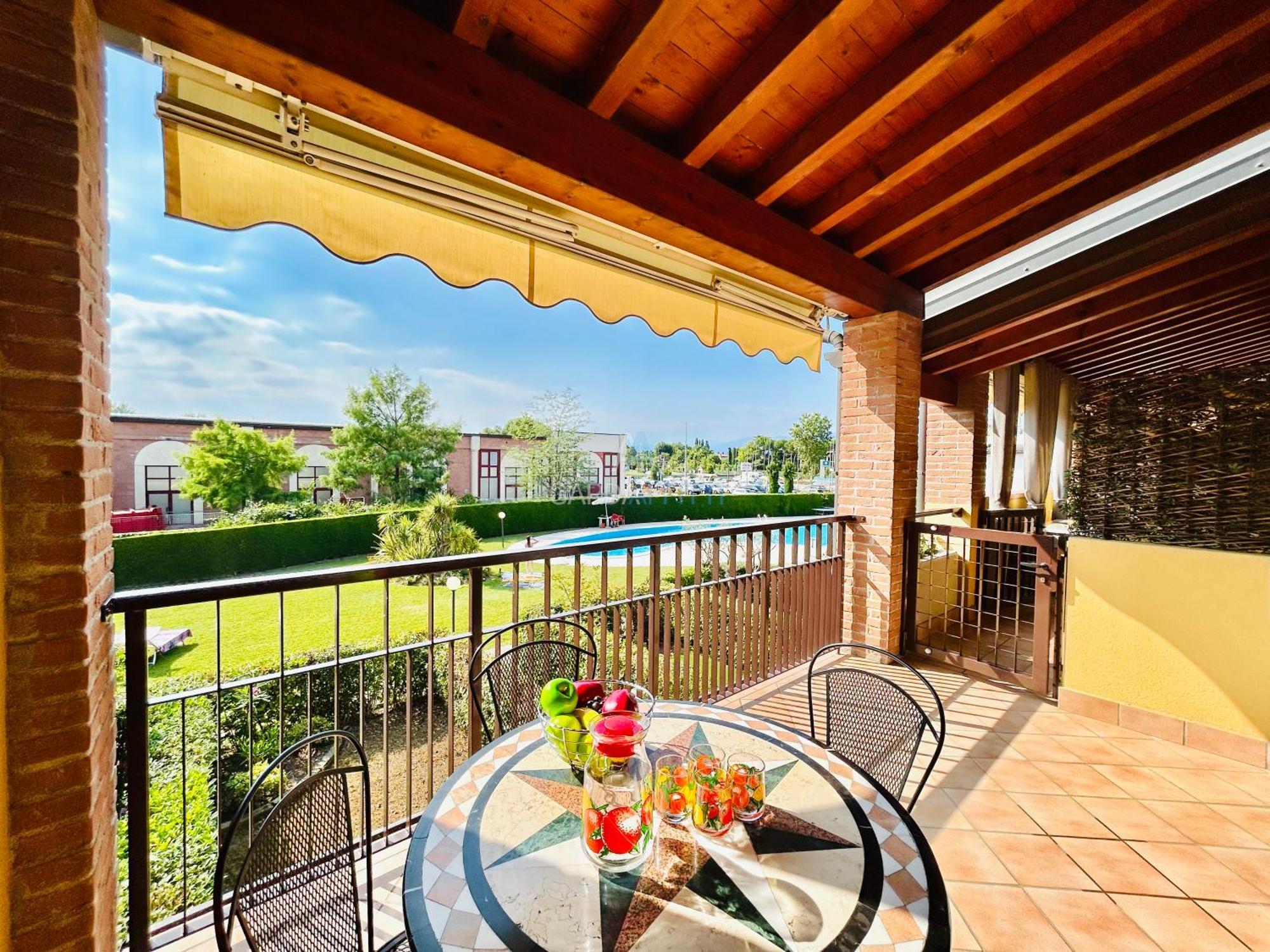 Artemide Apartment - A Soli 150M Dal Lago Di Garda سيرمِيوني المظهر الخارجي الصورة