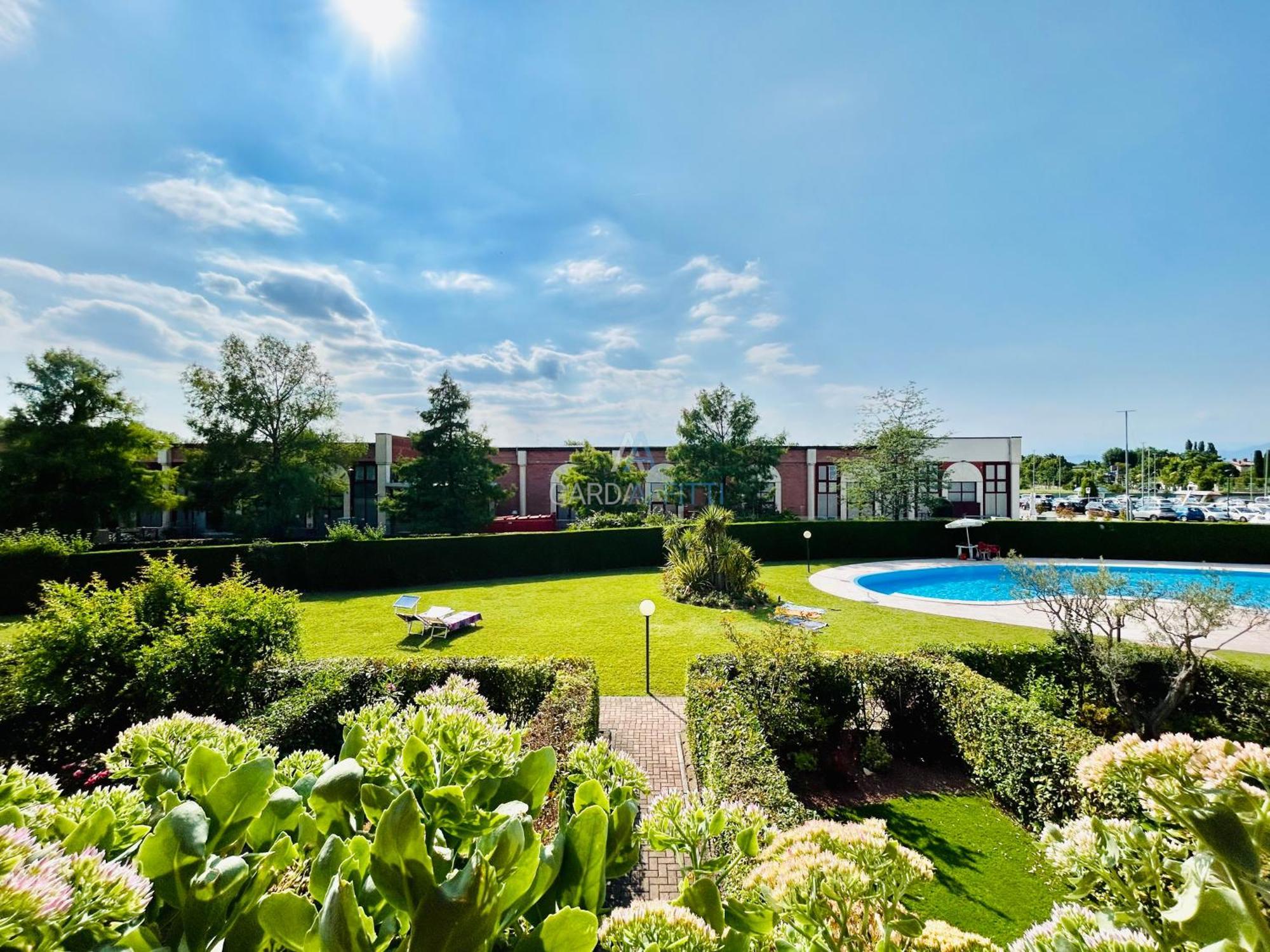 Artemide Apartment - A Soli 150M Dal Lago Di Garda سيرمِيوني المظهر الخارجي الصورة